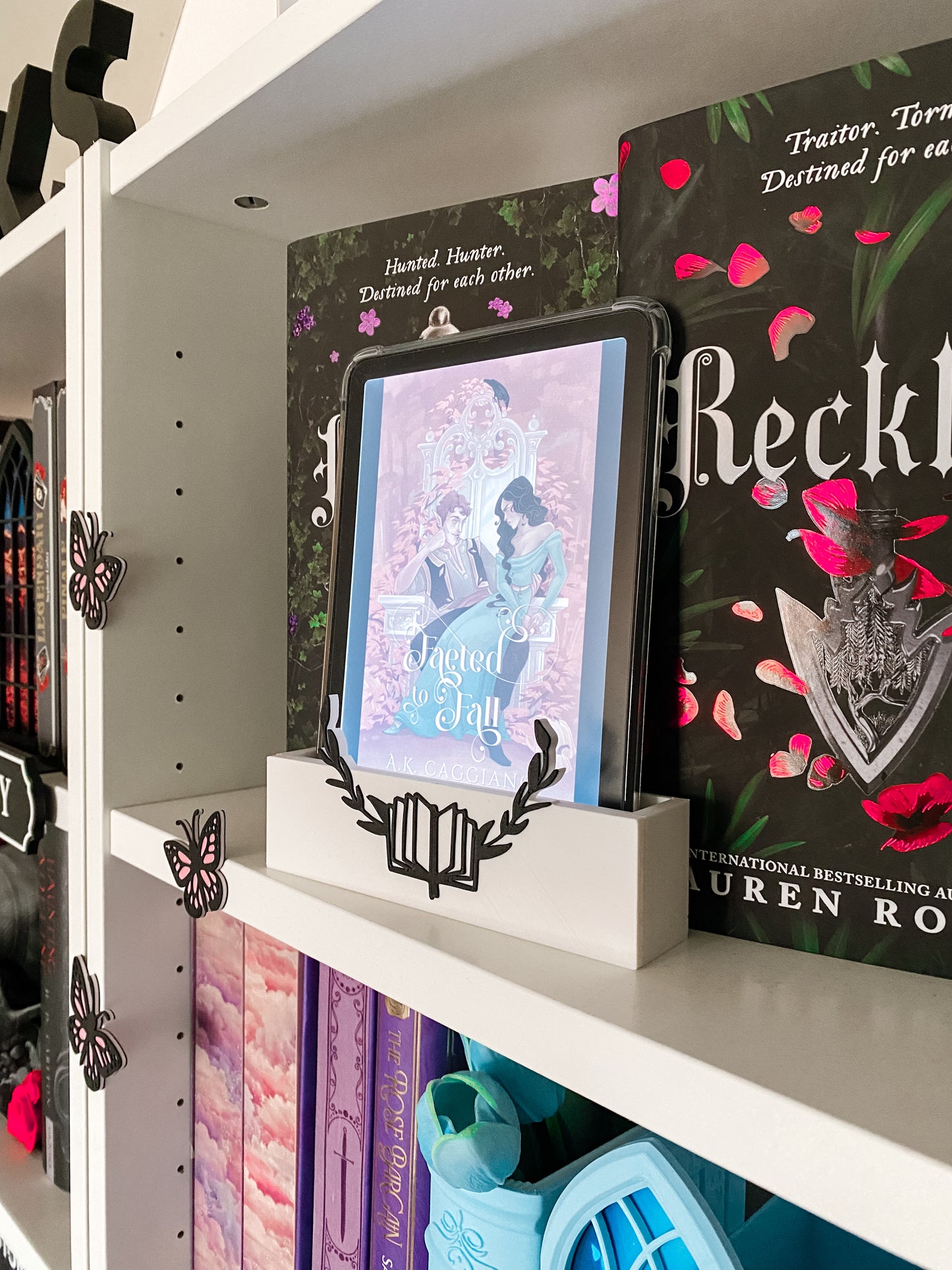 Booklover E-Reader Halter