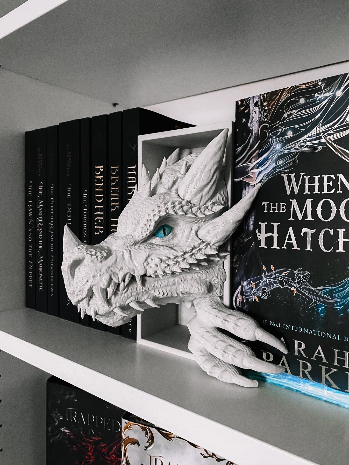Drachen Book Nook - Weiß