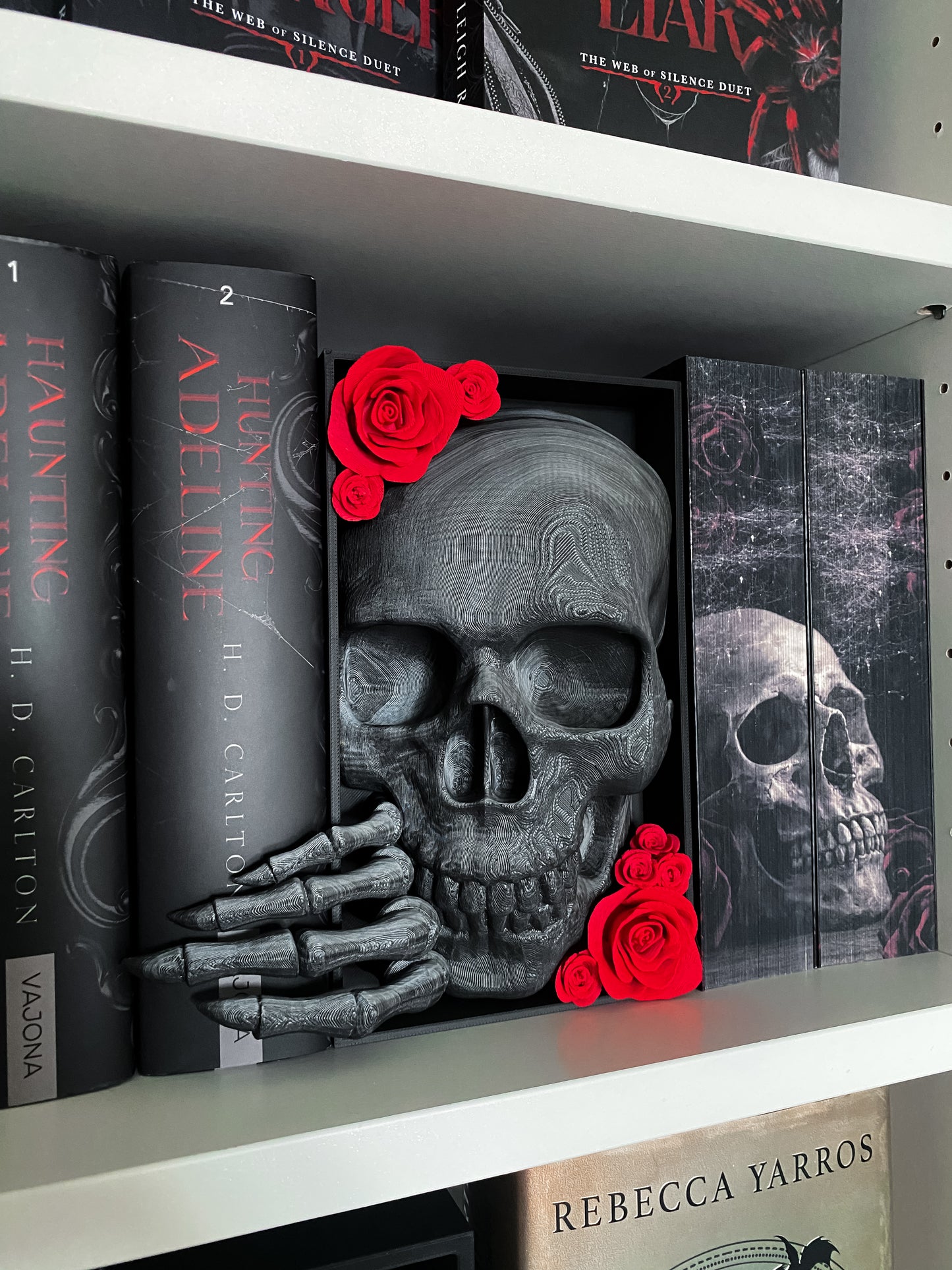 Totenkopf Book Nook