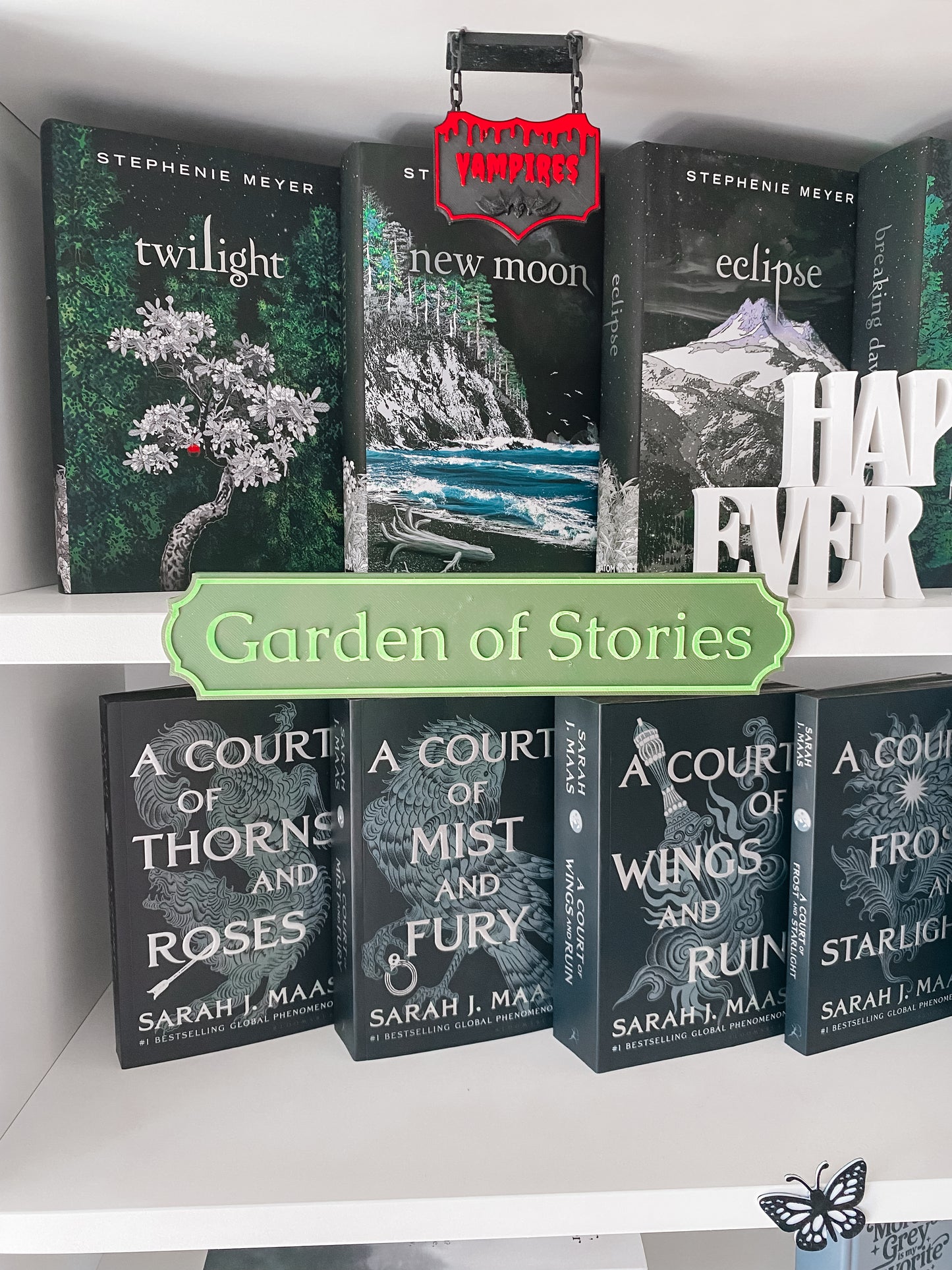 Garden Of Stories Regalschild