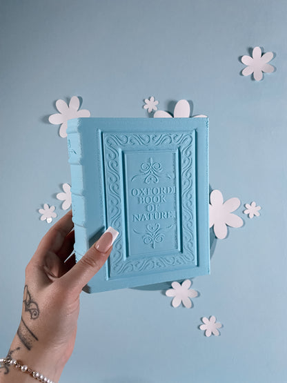 SECOND CHANCE - Blumenvase in Buchform