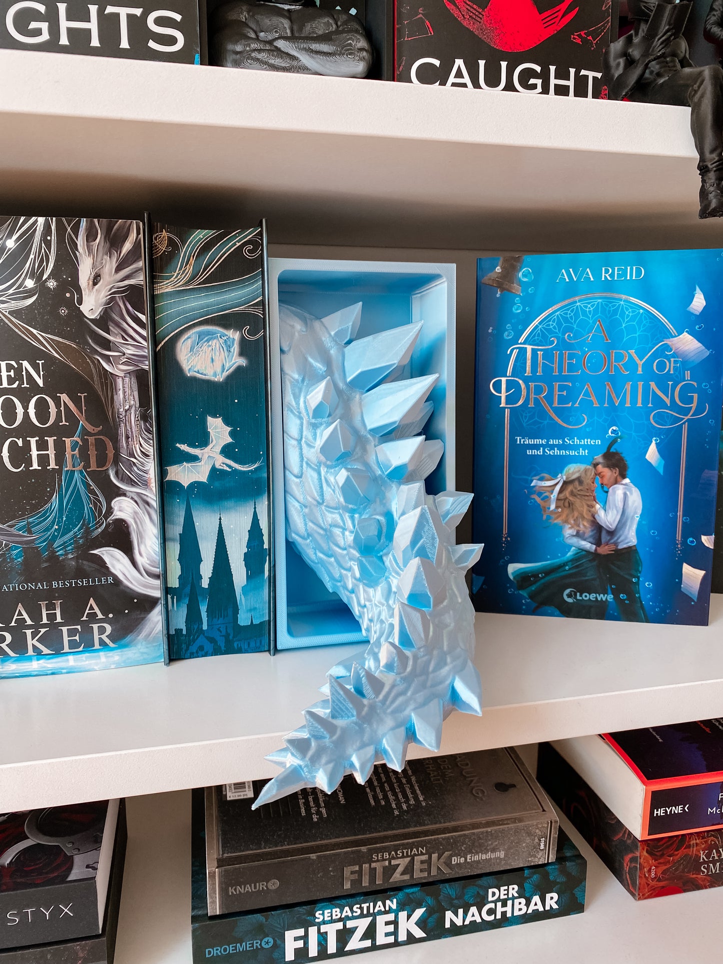Kristall Drache Book Nook