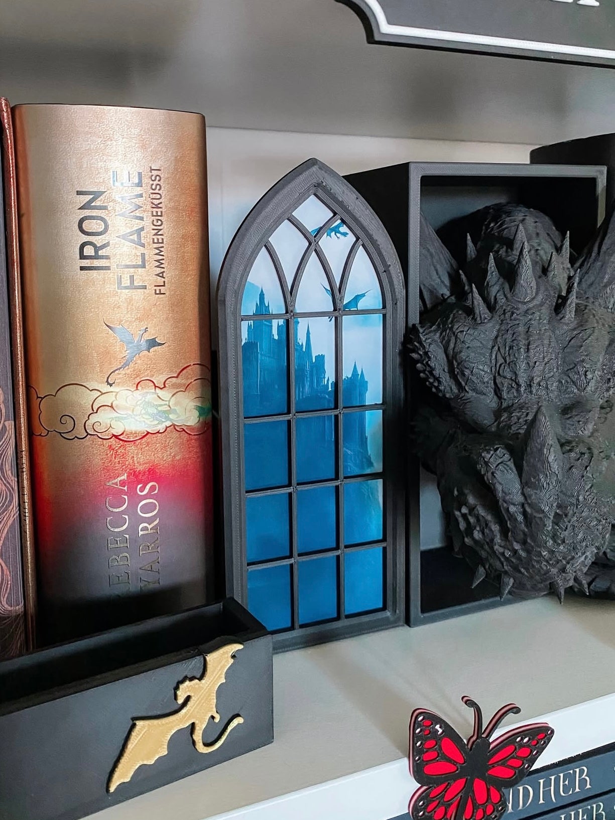 Regalfenster-Motiv “Drachen”