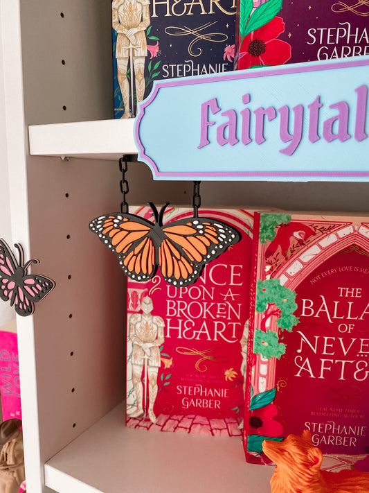 Hängendes Regalschild „Schmetterling“ Sommer Edition