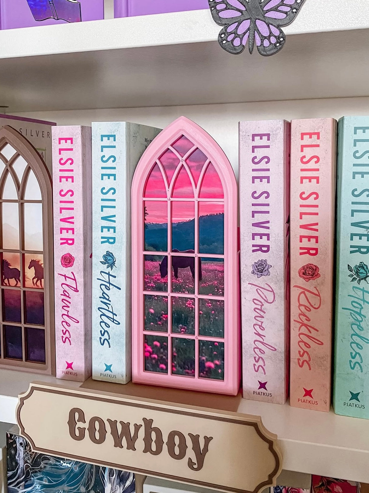 Fensterrahmen mit Aufbewahrung