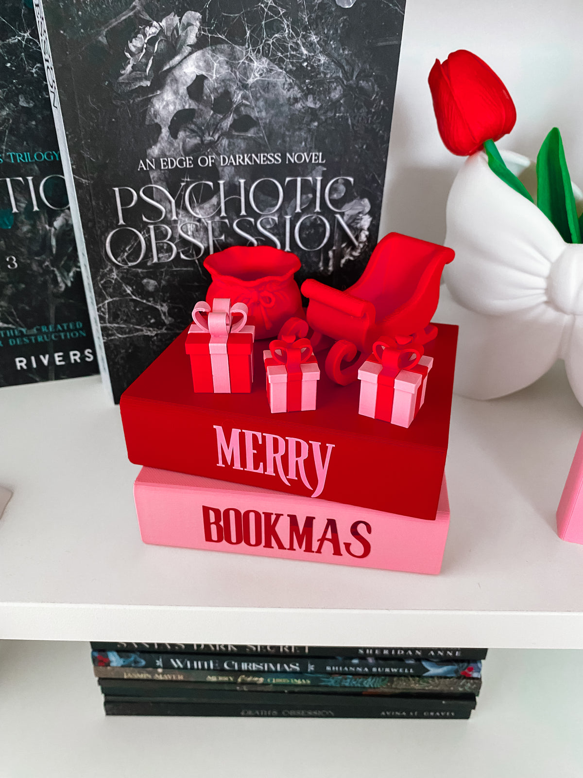 Merry Bookmas Deko-Bücherstapel - Mit extra Geschenk zur freien Platzierung!