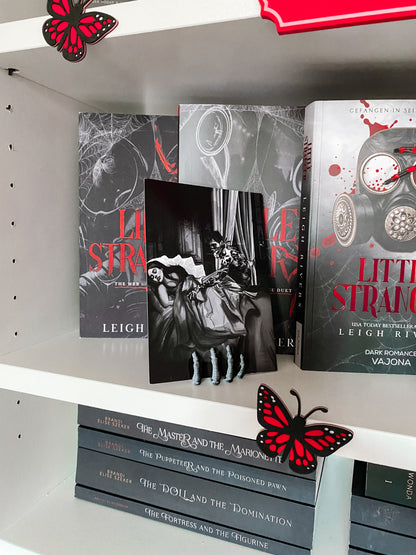 Skelett Hand Charakterkartenhalter - BUCHBOX SPECIAL