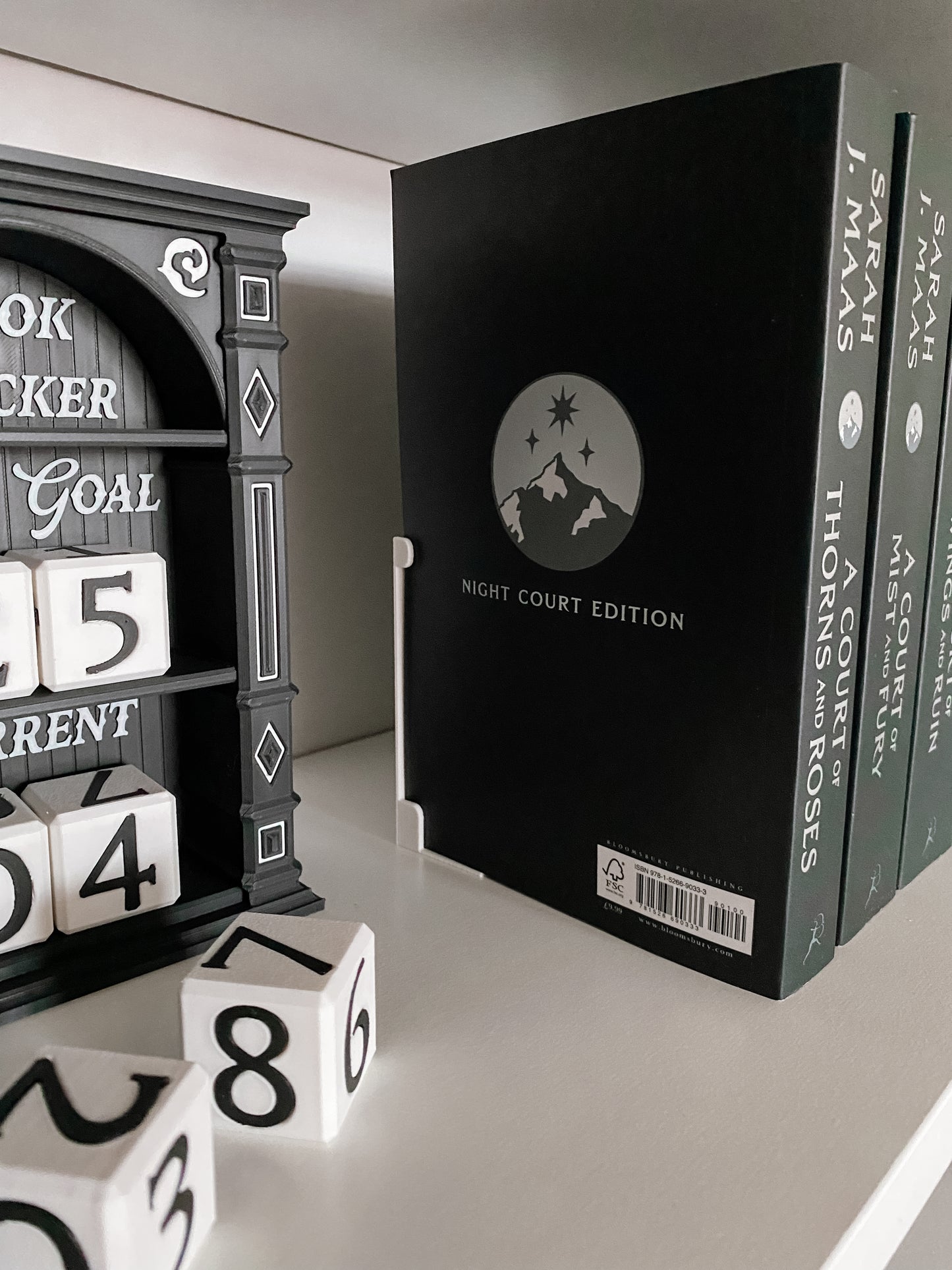 Unsichtbare Buchstütze