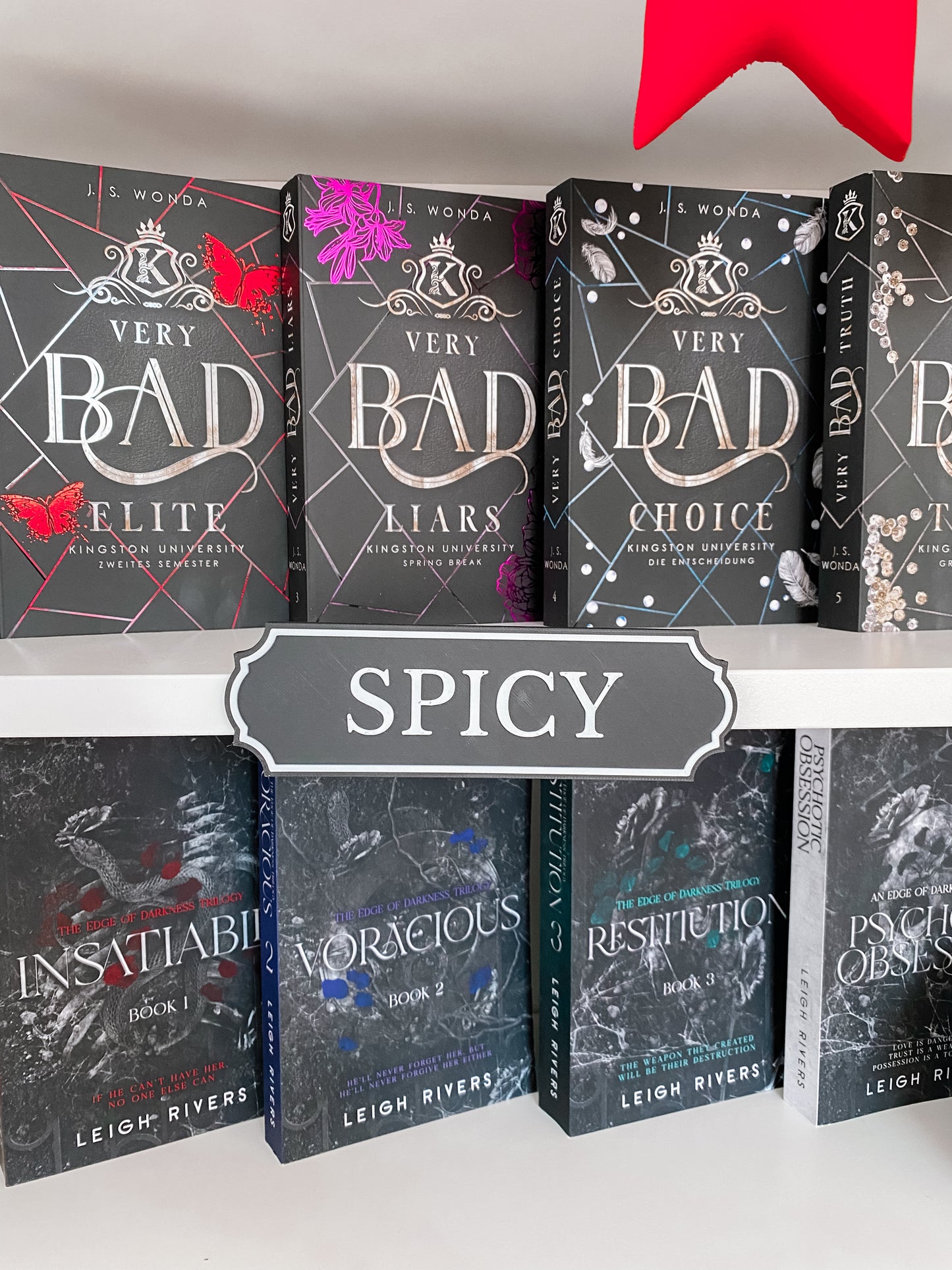 Spicy Regalschild BASIC