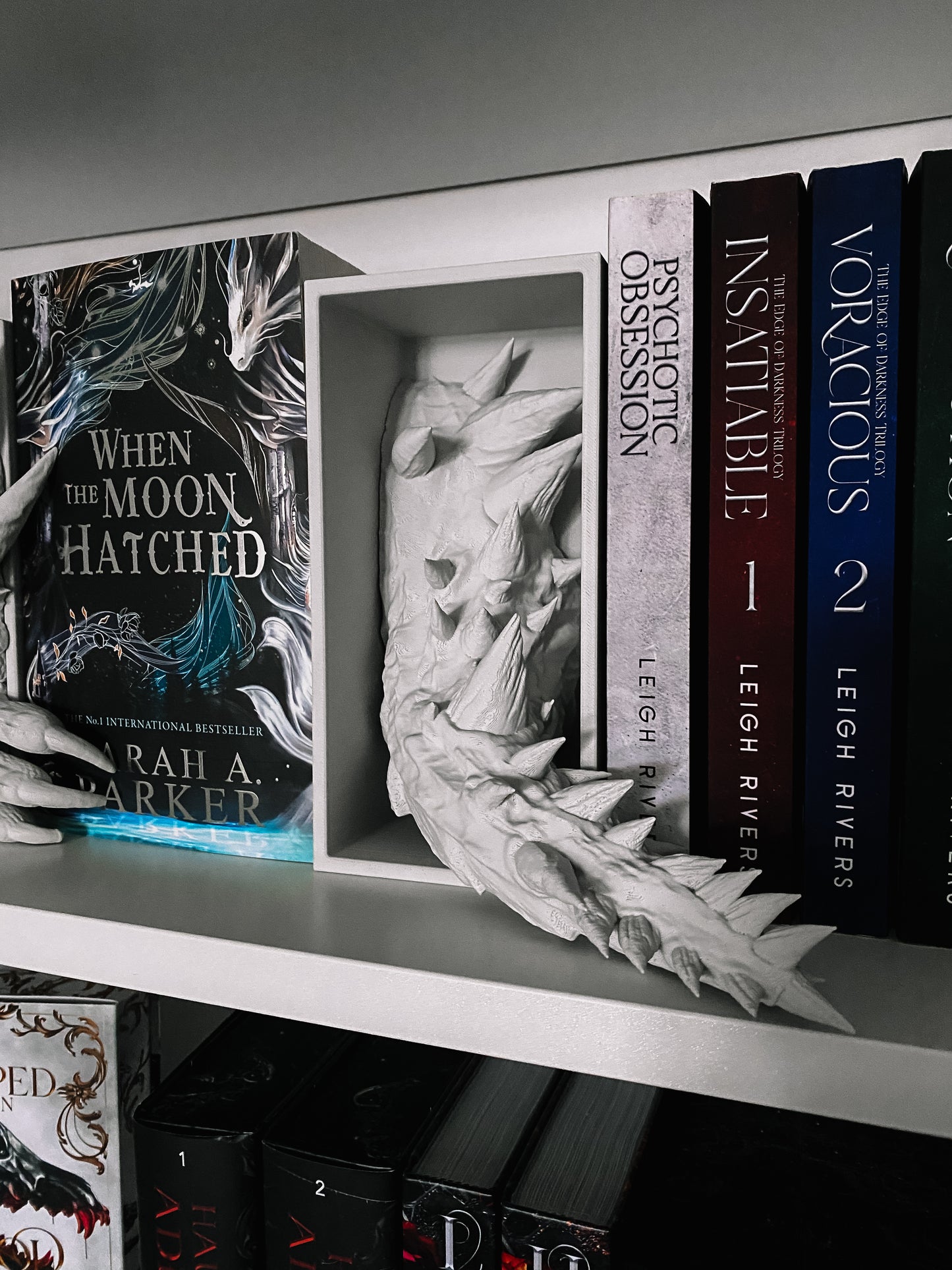 Drachen Book Nook - Weiß