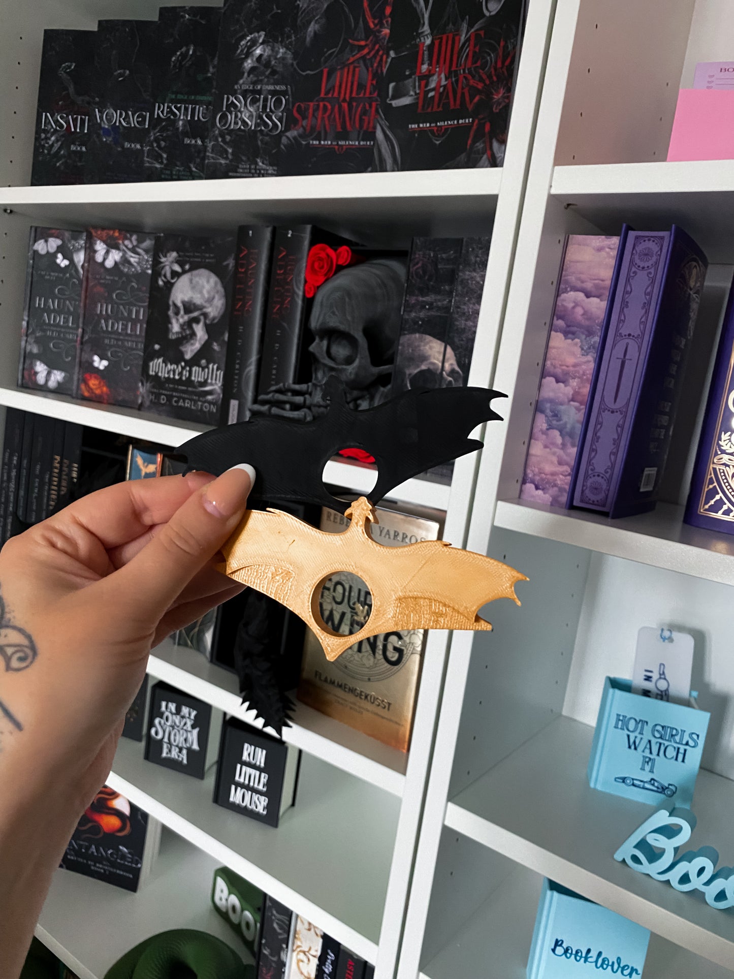 Dragon Page Holder